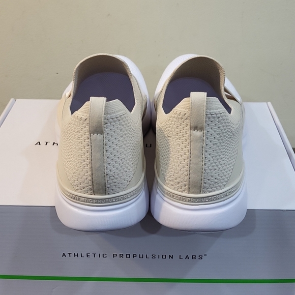 APL TechLoom Breeze Sneakers - Picture 12 of 16